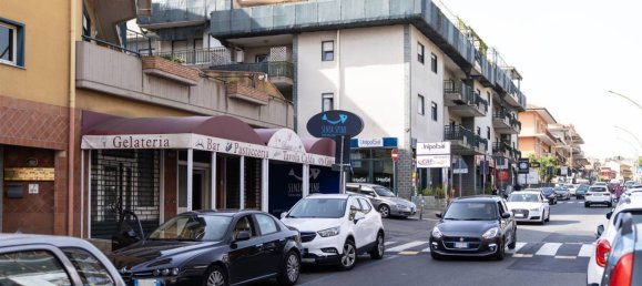 Gewerbliche Immobilie in Valverde, Italy 163m², Nr. 134047 2