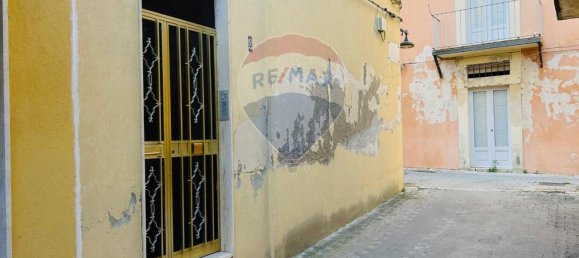 6 rooms House in Ragusa, Italy No. 143339 4