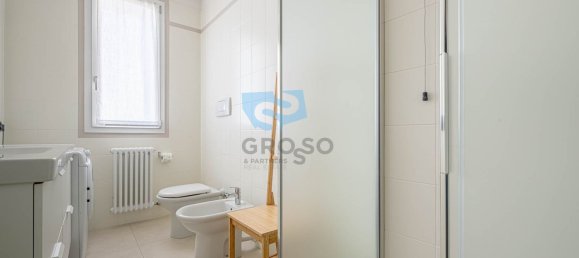 3-salle Appartement à Casier, Italy No. 216640 17