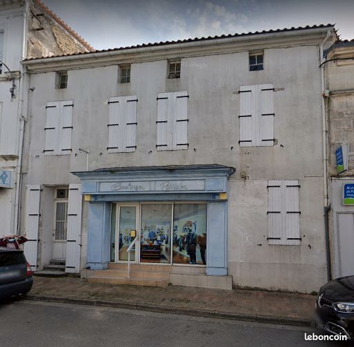 10 rooms House in Pont-l'Abbe-d'Arnoult, France No. 293807