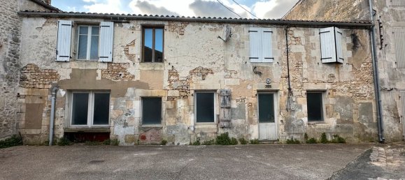 10 rooms House in Pont-l'Abbe-d'Arnoult, France No. 293807 2