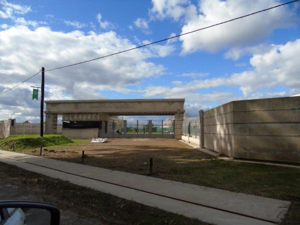  Land in Campo Creado, Argentina No. 34833