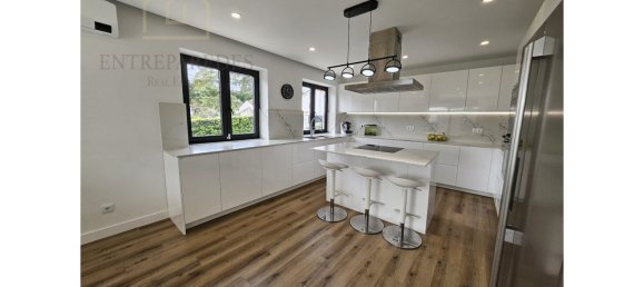 5 bedrooms Villa in Sintra, Portugal No. 40063 32