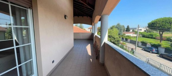 6-salle Villa à Arconate, Italy No. 145733 9