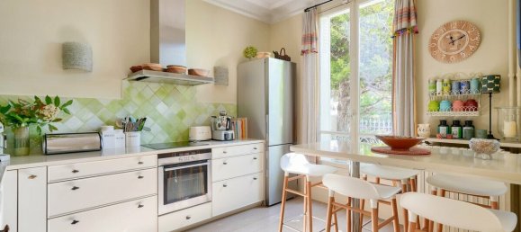  Castillos de 5 dormitorios en Suresnes, France No. 184592 6