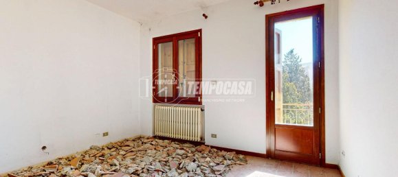 5 rooms Villa in Gaggio Montano, Italy No. 9267 15