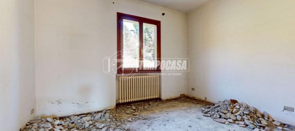 5 rooms Villa in Gaggio Montano, Italy No. 9267 21