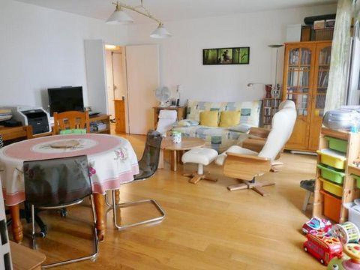 شقة 3 غرف نوم  في Cachan, France رقم 24364