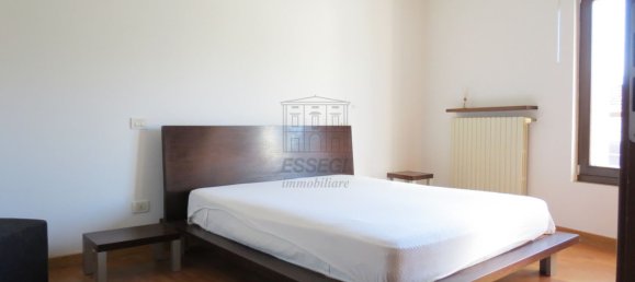 5 rooms Apartment in Lucca, Italy No. 45105 9