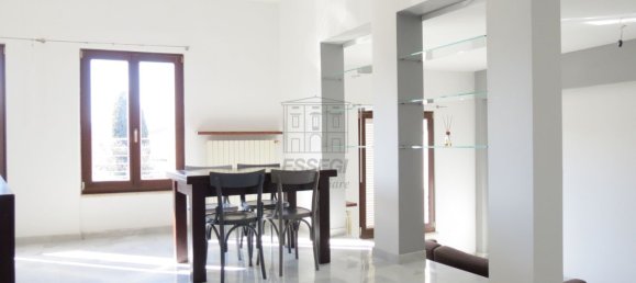 5 rooms Apartment in Lucca, Italy No. 45105 15