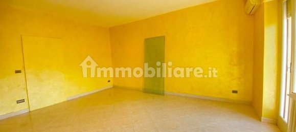 Квартира с 2 спальнями в Бишелье, Италия № 278669 14