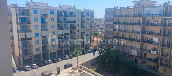 Квартира с 2 спальнями в Бишелье, Италия № 278669 8