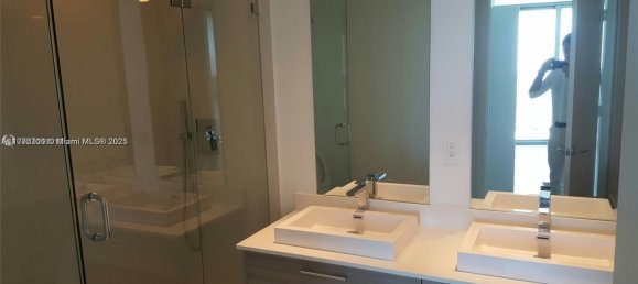 2 غرف نوم عقار تجاري في Miami, الولايات المتحدة رقم 615114 18