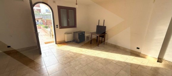 Villa de 6 habitaciónes en Barletta, Italy No. 20126 8