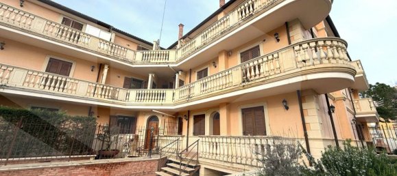 Villa de 6 habitaciónes en Barletta, Italy No. 20126 4