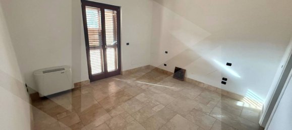 Villa de 6 habitaciónes en Barletta, Italy No. 20126 13