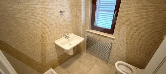 Villa de 6 habitaciónes en Barletta, Italy No. 20126 18