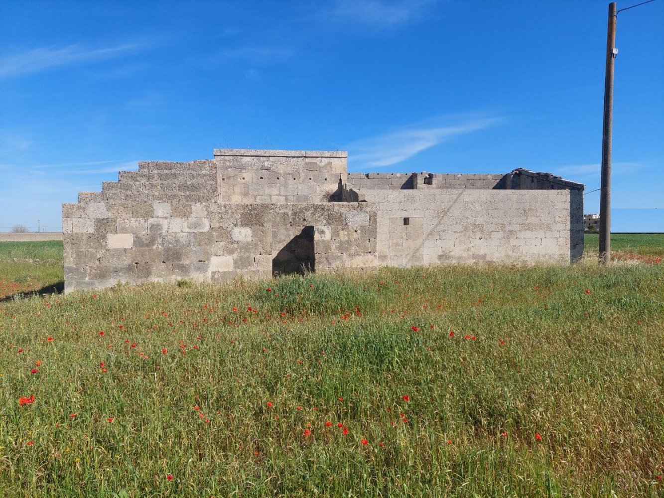 Дом с 5 комнатами в Scorrano, Италия № 72331