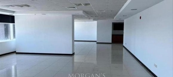 125.2m² Office in Jumeirah Lake Towers, UAE No. 31940 4