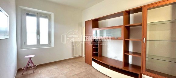 1 bedroom Apartment in Modena, Italy No. 221232 3