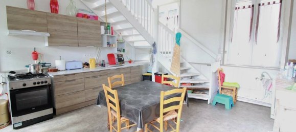 Edificio en Doullens, France 267 m² No. 94958 2