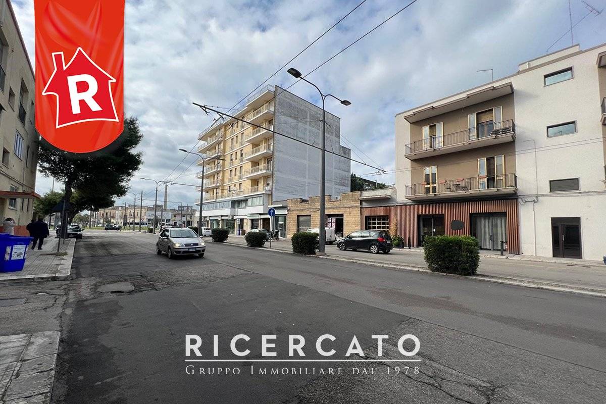 Коммерческая недвижимость 220м² в Лечче, Италия № 61946