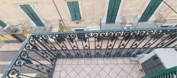 Duplex de 3 divisões em Diano Marina, Italy N.º 188262 4