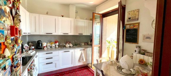 Квартира с 3 спальнями в Колоньо Монцезе, Италия № 357797 24