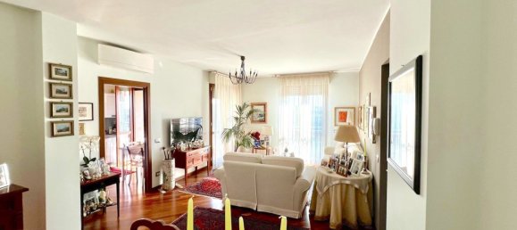 Квартира с 3 спальнями в Колоньо Монцезе, Италия № 357797 2