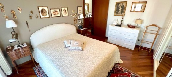 Квартира с 3 спальнями в Колоньо Монцезе, Италия № 357797 15