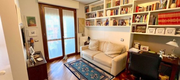 Квартира с 3 спальнями в Колоньо Монцезе, Италия № 357797 17