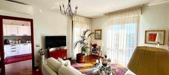 Квартира с 3 спальнями в Колоньо Монцезе, Италия № 357797 4