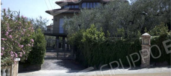 Вилла с 13 спальнями в Монтегридольфо, Италия № 319347 16