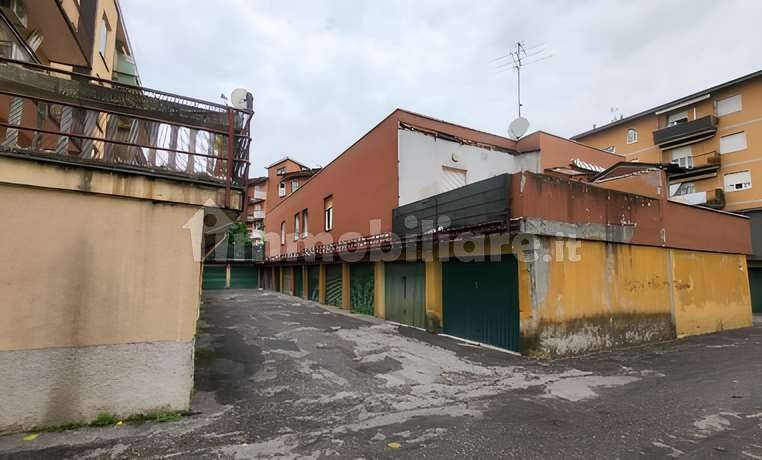 Квартира с 2 комнатами в Треццо суль Адда, Италия № 59813