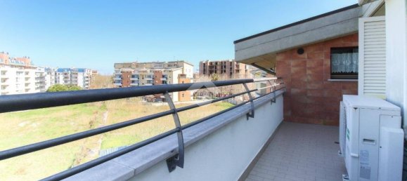 2 chambres Appartement à Montesilvano, Italy No. 215995 10