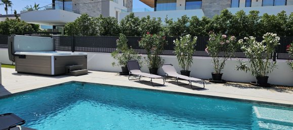 6 Schlafzimmer Villa in Marbella, Spain, Nr. 191190 35