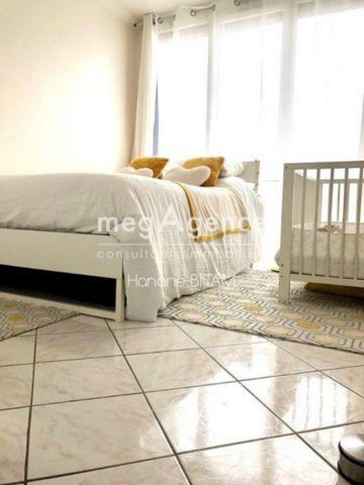 Квартира с 2 спальнями в Мёдон, Франция № 29520