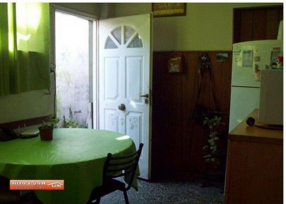 5 bedrooms Commercial property in Lomas de Zamora, Argentina No. 108371