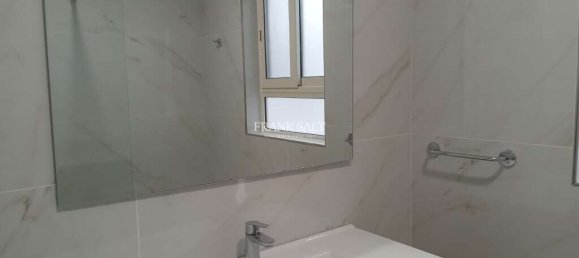 3 chambres Appartement à Victoria, Malta No. 5981 14