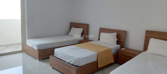 3 chambres Appartement à Victoria, Malta No. 5981 12