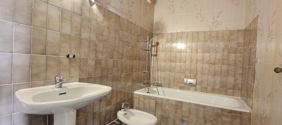 2 chambres Appartement à Pantin, France No. 151095 7