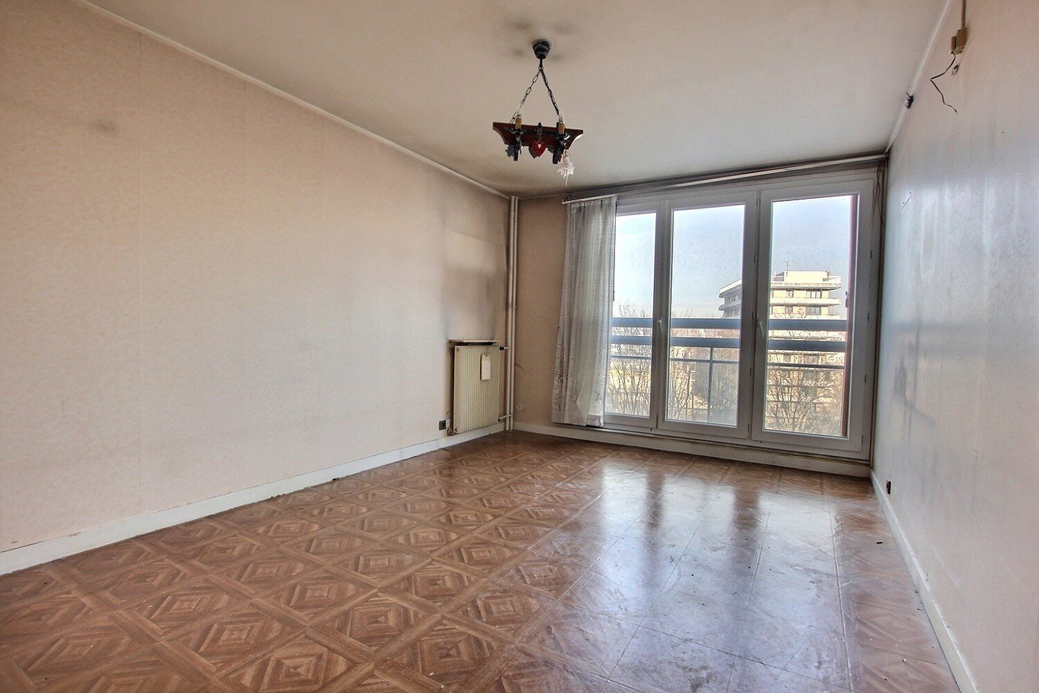 2 chambres Appartement à Pantin, France No. 151095