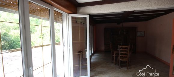 5 bedrooms House in Gespunsart, France No. 152076 17