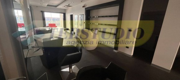 135m² Commercial property in Capriate San Gervasio, Italy No. 364746 6