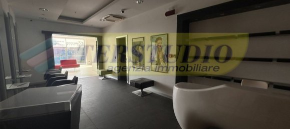 135m² Commercial property in Capriate San Gervasio, Italy No. 364746 7
