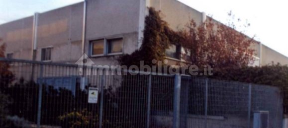 3 rooms Warehouse in Foggia, Italy No. 357386 4