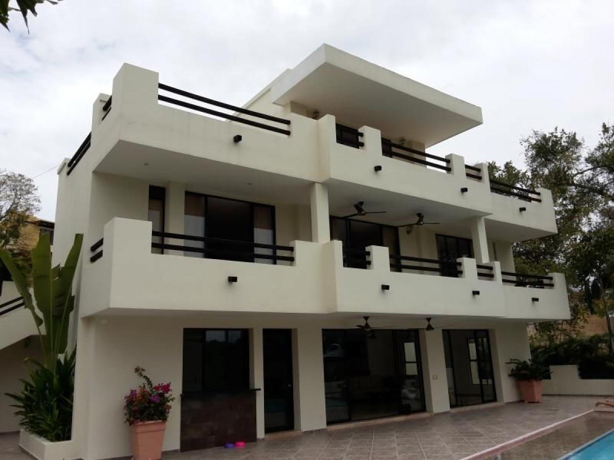 4 bedrooms House in Cundinamarca, Colombia No. 6584