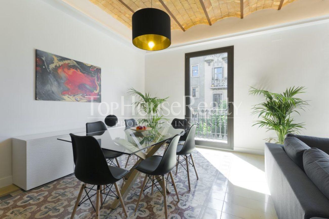 3 bedrooms Apartment in Barcelona, Spain No. 26153