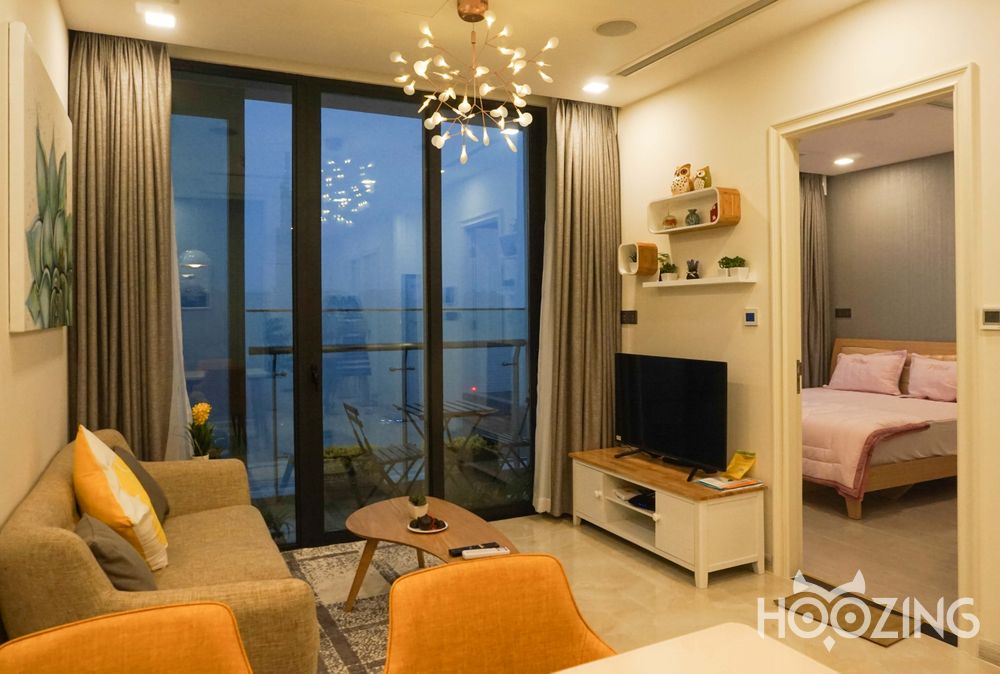 2 rooms Office in District 1, Vietnam No. 17966