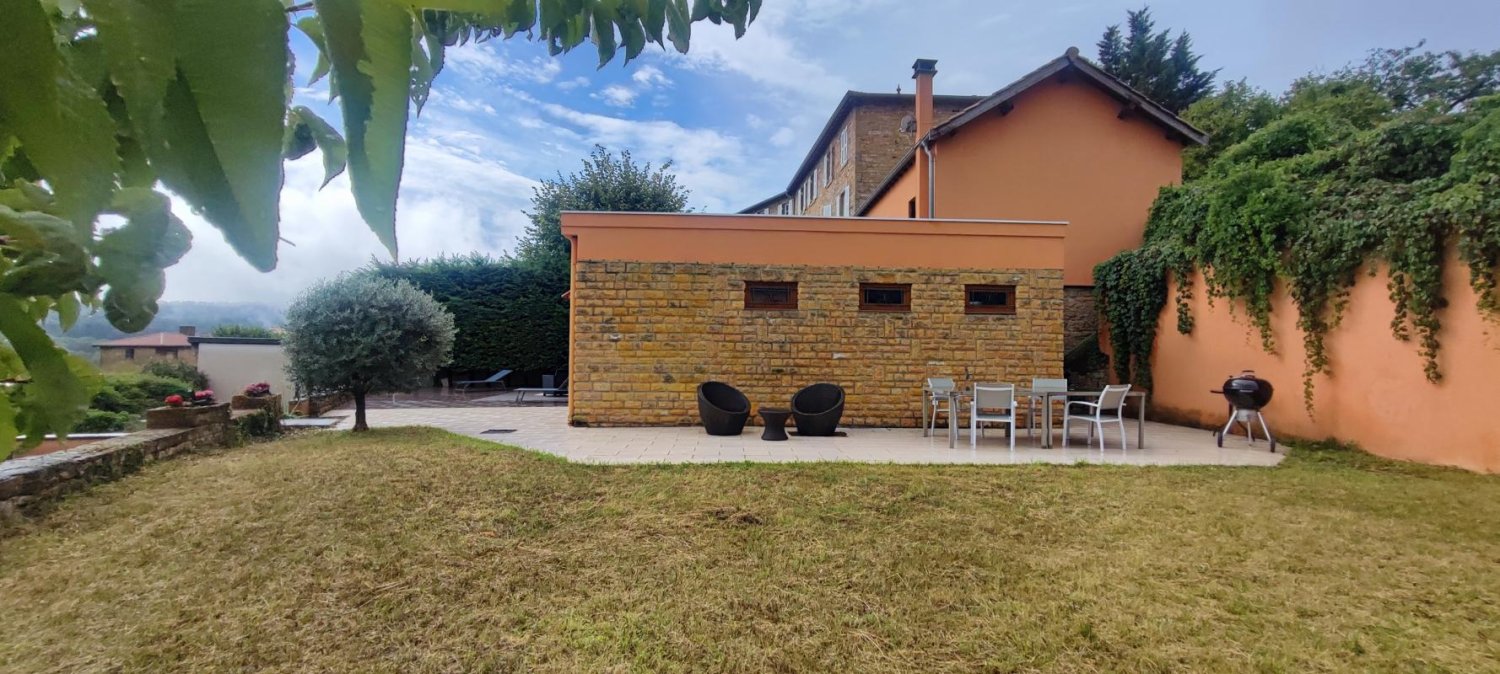 3 Schlafzimmer Haus in Poleymieux-au-Mont-d'Or, France, Nr. 324027